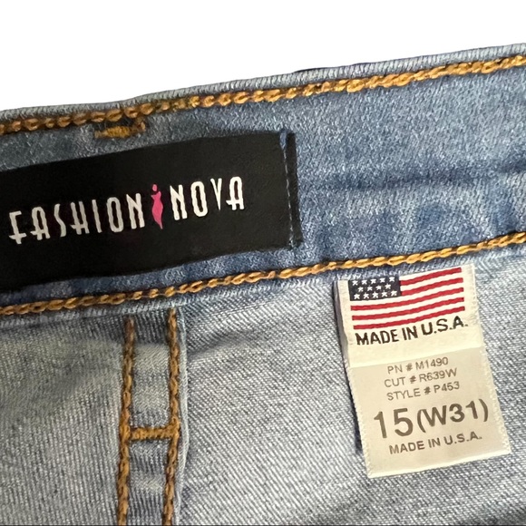 Fashion Nova Skinny Size 15 Light Blue Wash Distressed Jeans. - Picture 6 of 9